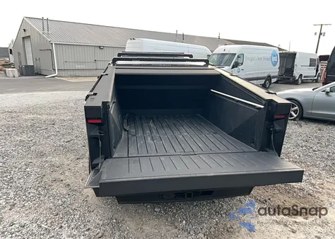 2024 Tesla Cybertruck из США, поврежденный, VIN 7G2CEHED3RA000771